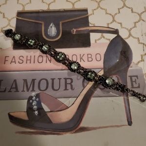 Dark sterling silver bracelet emerald diamonds